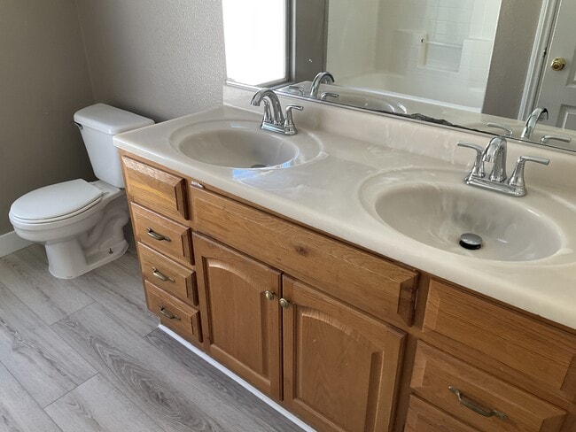 Building Photo - 5522 Jacobs Field St