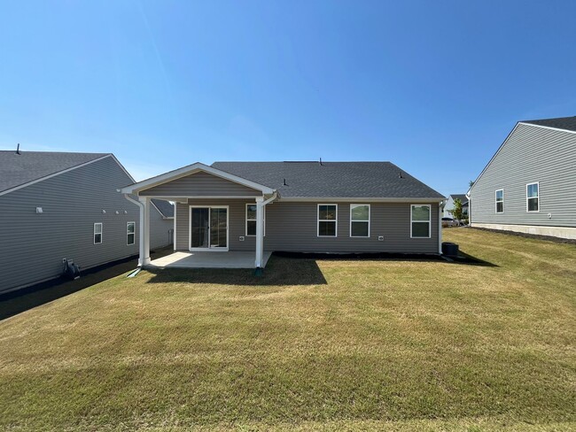Building Photo - Charming 3BD, 2BA Fuquay Varina Home with ...