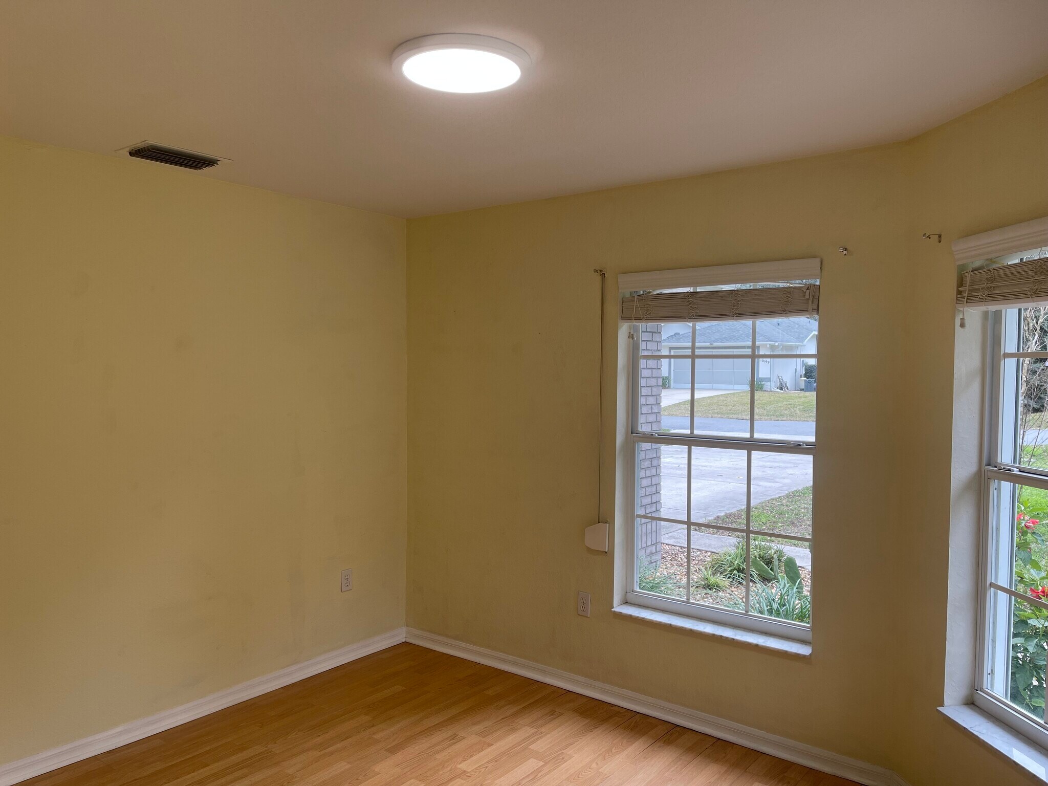 Building Photo - 10188 SW 188th Cir