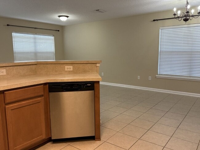Building Photo - Move-in ready in Fleming Island Plantation