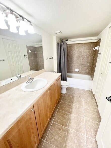 Building Photo - 6761 Heritage Grande