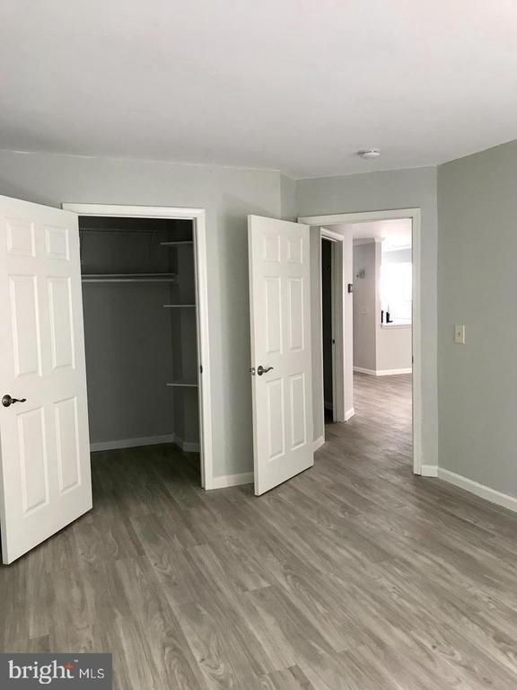 Building Photo - 618 Walden Cir
