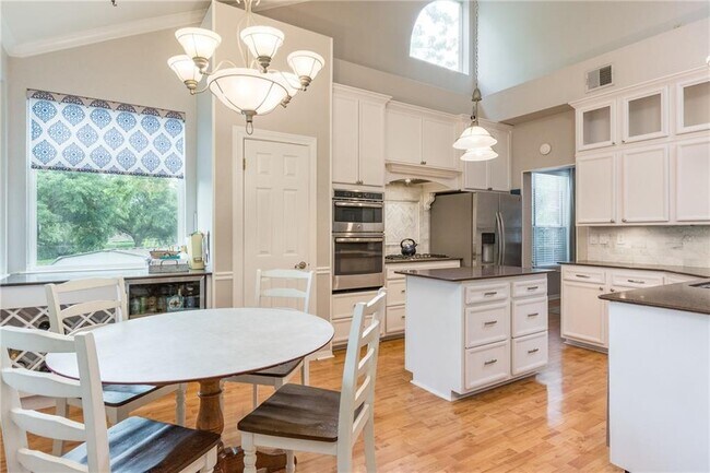 Building Photo - 6300 Redgate Ct