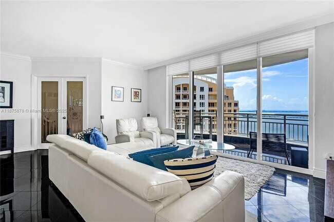 Building Photo - 848 Brickell Key Dr