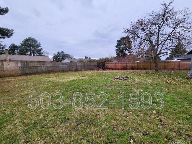 Building Photo - 1829 NE 23rd Ct