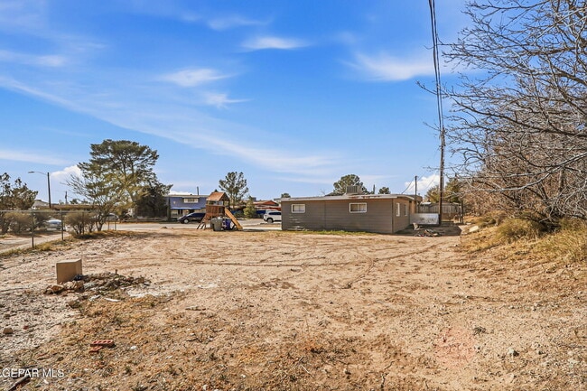 Building Photo - 408 Lesa Ln