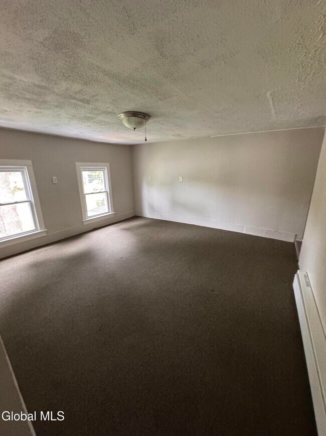 Building Photo - 123 Guideboard Rd
