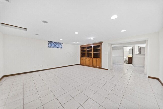 Building Photo - 7854 Astra Cir