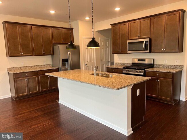 Building Photo - 312 Milton Stamp Dr