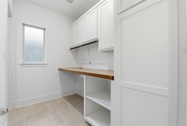 Building Photo - 12434 Tullich Run Dr