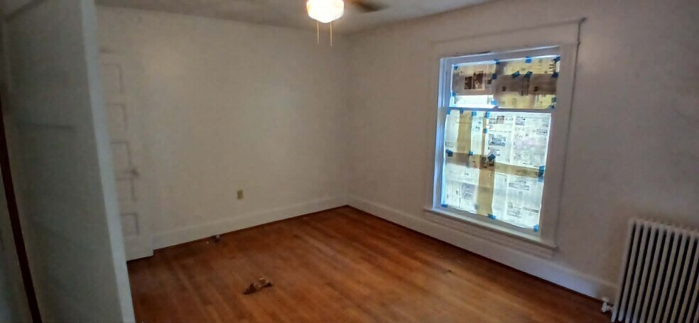 Building Photo - 648 Linden Ave