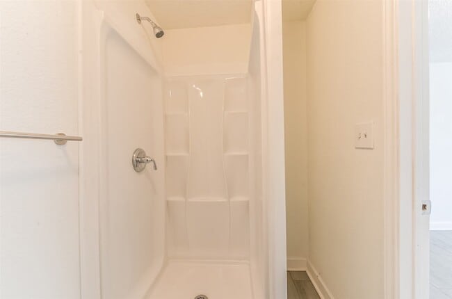 Building Photo - 8229 Carolwood Dr