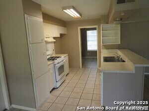 Building Photo - 9715 Nona Kay Dr