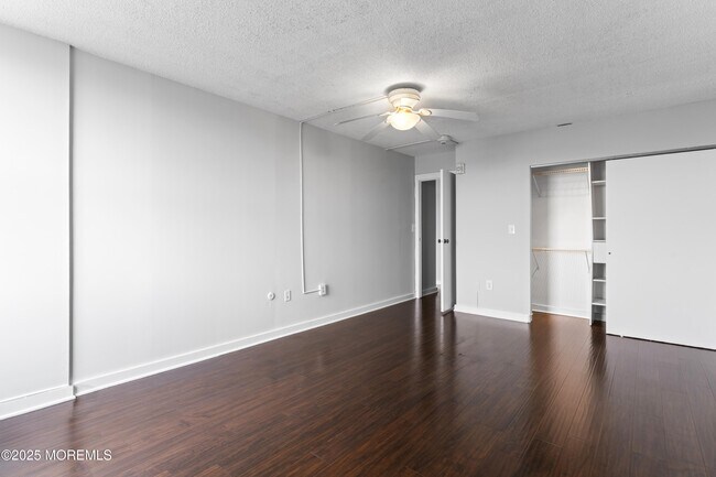 Building Photo - 1 Scenic Dr