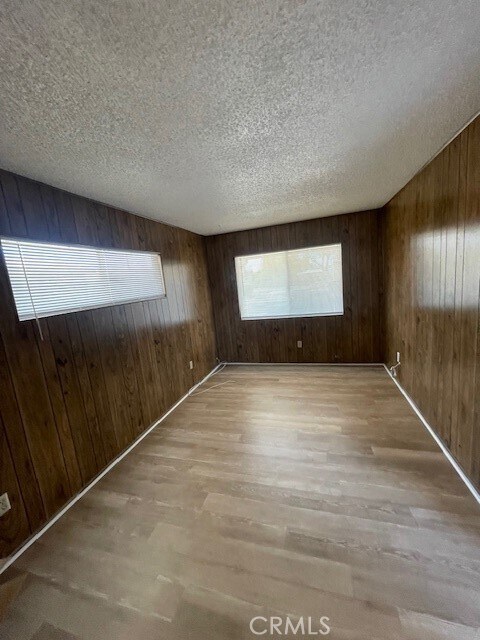 Building Photo - 876 W Whittier Ave