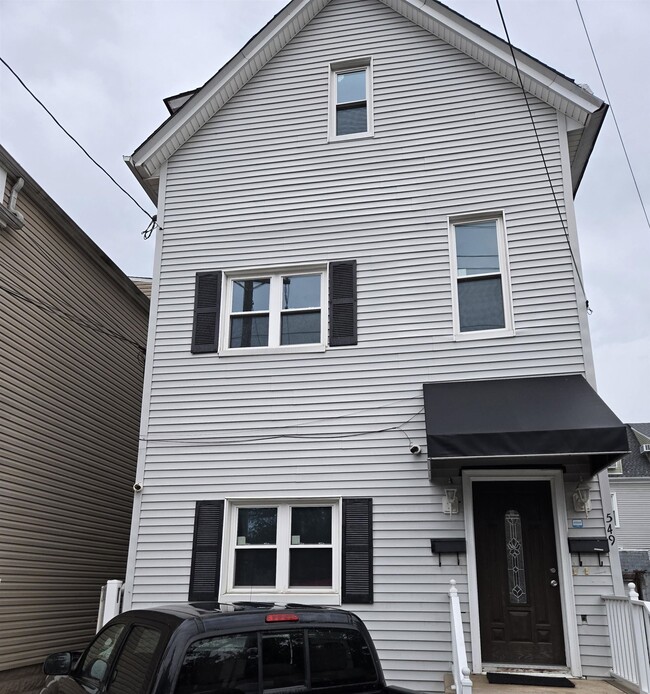 Building Photo - 549 Ave E