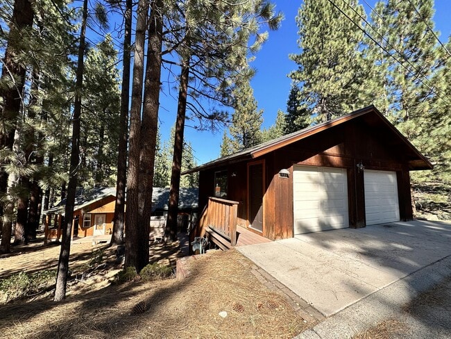Building Photo - 1723 High Meadows Ct