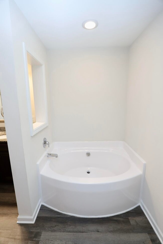 Building Photo - 115 Whitetail Cir