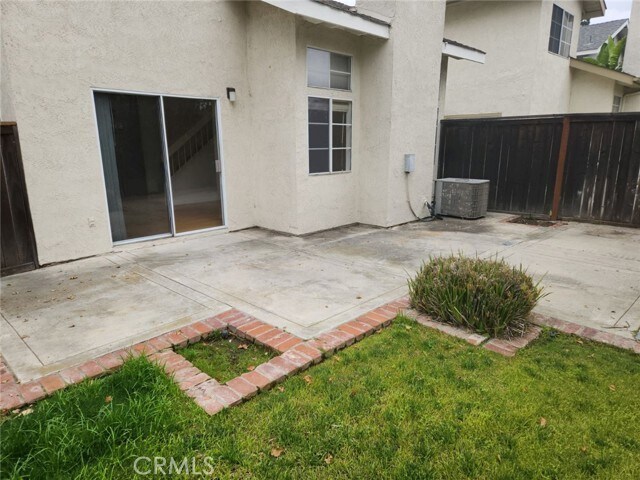 Building Photo - 2 Southampton