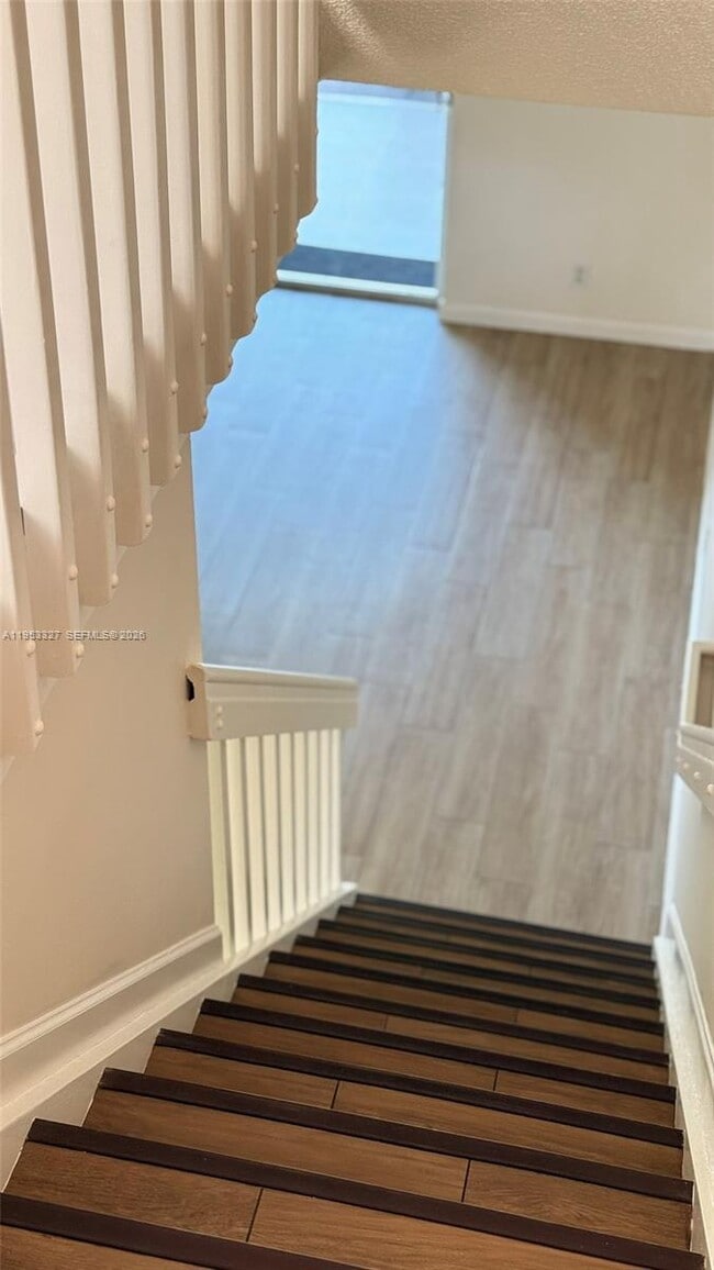 Building Photo - 16727 Hemingway Dr