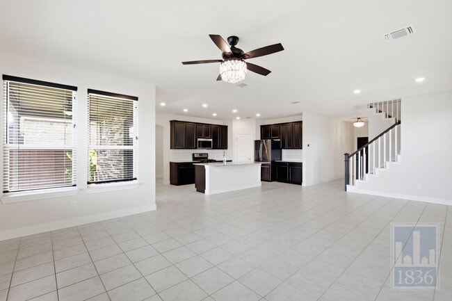 Building Photo - 156 Grace Lilly Dr