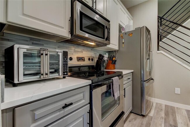 Building Photo - 14141 Citrus Crest Cir