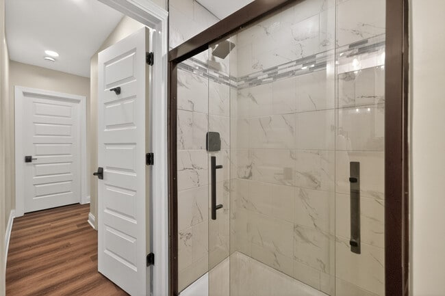 Building Photo - 305 W Exchange St