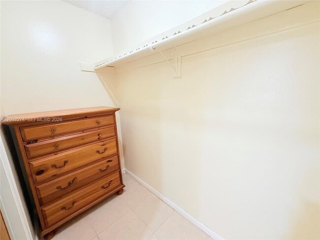 Building Photo - 10620 Sunset Strip