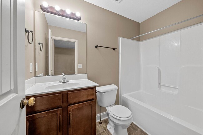 Building Photo - Pet Friendly Two Bedroom!