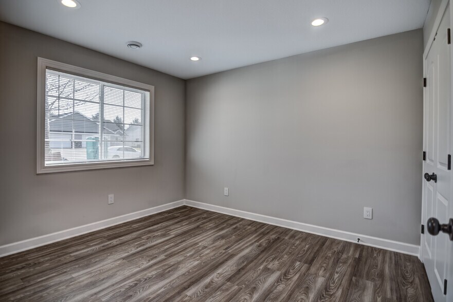 Building Photo - 1636 Gunston Dr