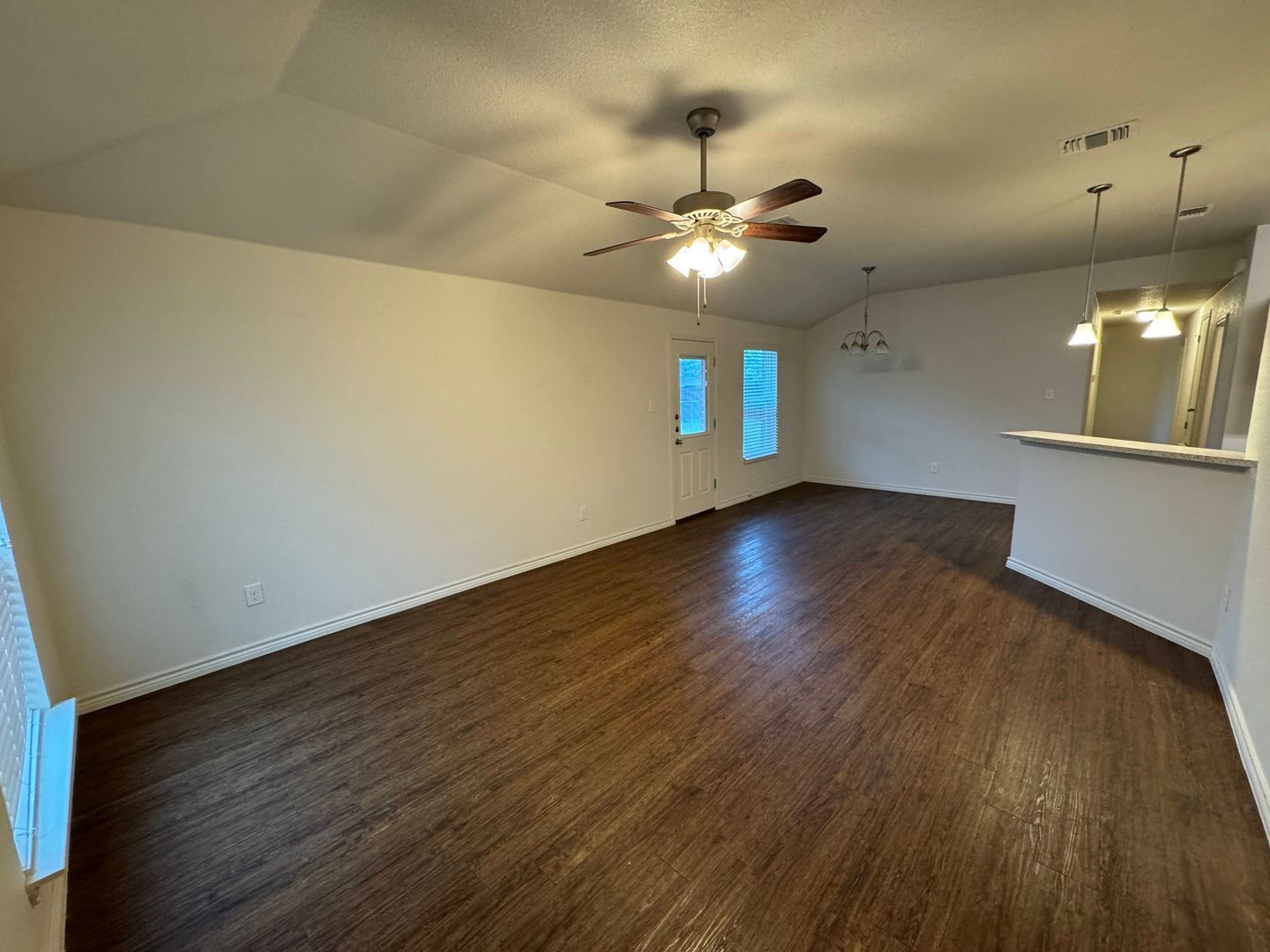 Building Photo - 1537 Justin Lp