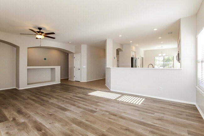 Building Photo - 17356 W Navajo St