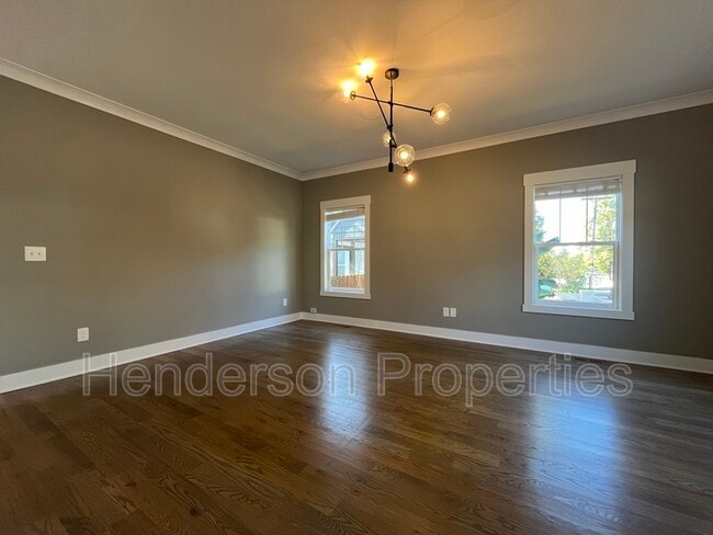 Building Photo - 705 Baldwin Ave