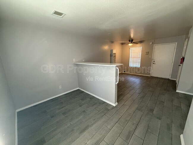 Building Photo - 401 14th St NW