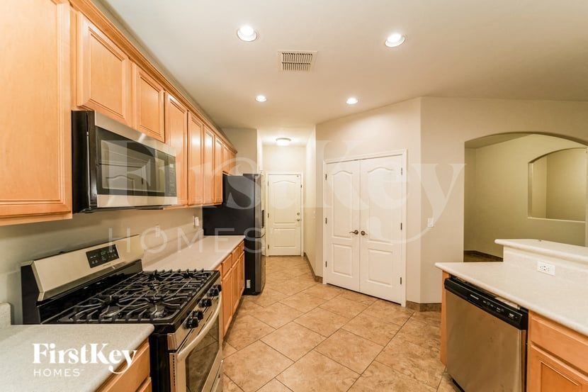 Building Photo - 7776 W Thelon Ct
