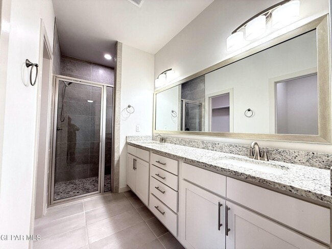Building Photo - 7792 Enchanted Pk Dr