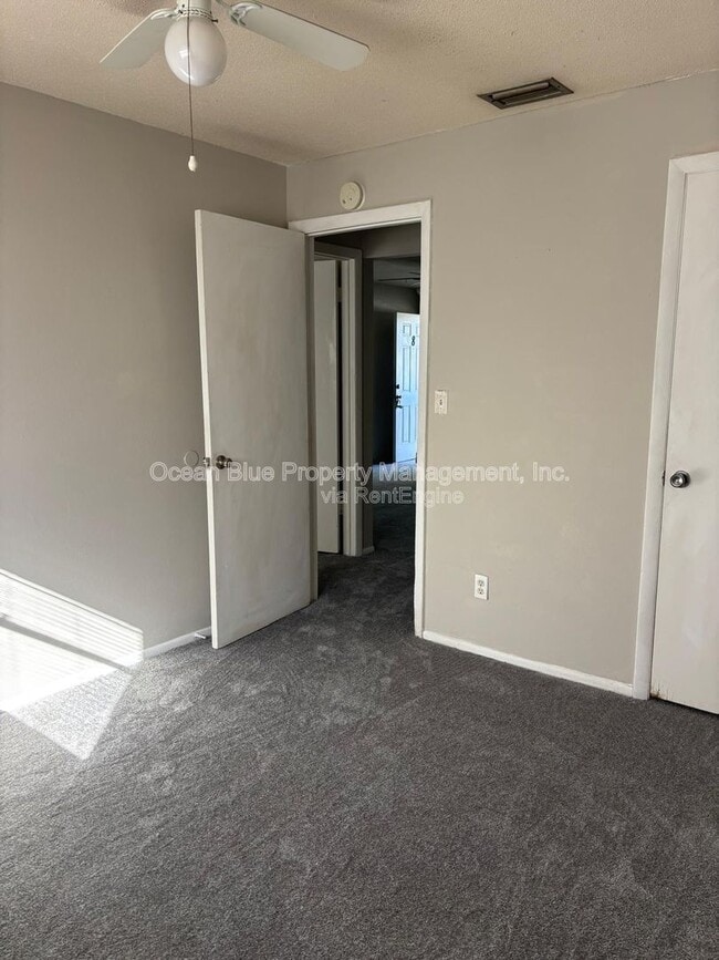 Building Photo - 1942 Passaic Ave