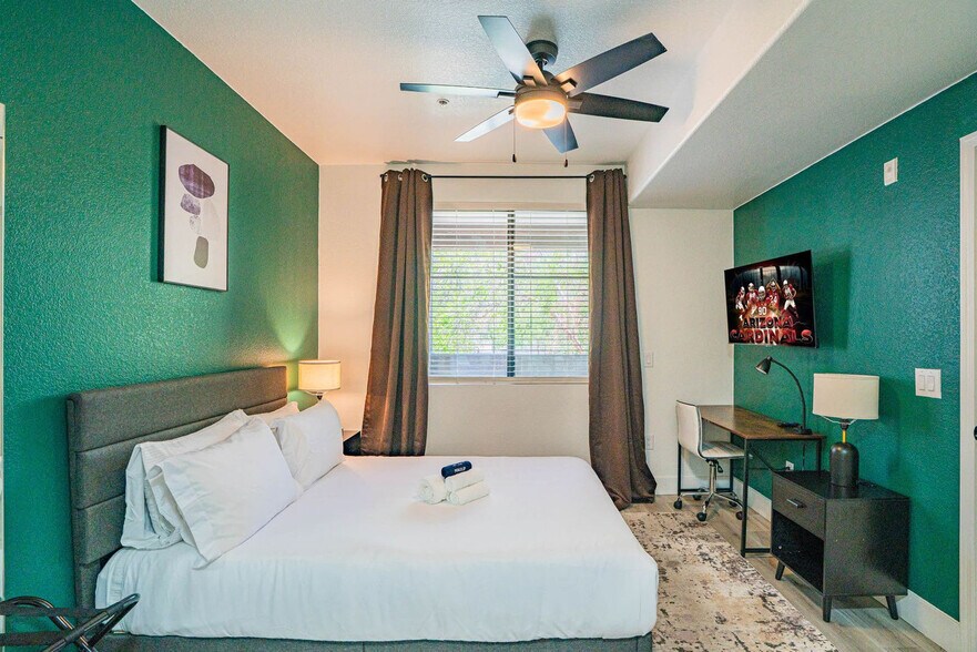 Building Photo - 6610 N 93rd Ave