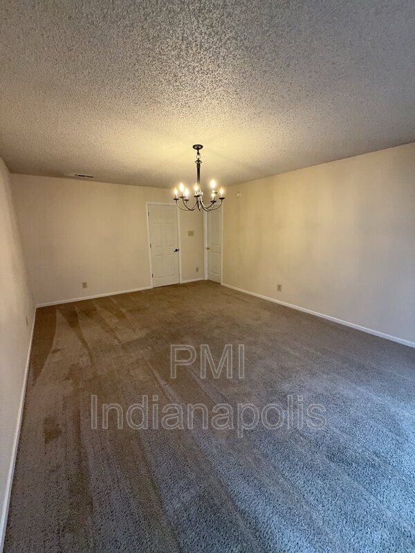 Building Photo - 12120 E 141st St