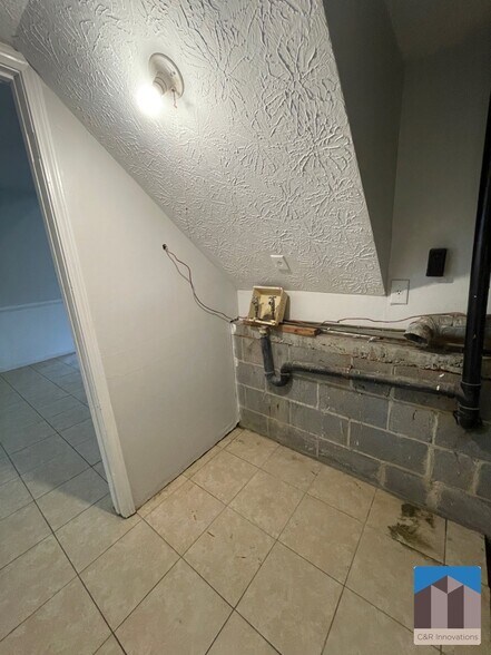 Building Photo - 1086 Riva Ridge Dr