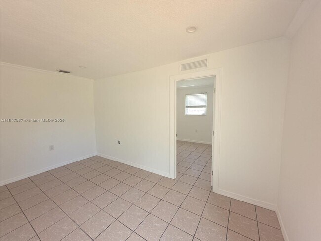 Building Photo - 9971 Dominican Dr