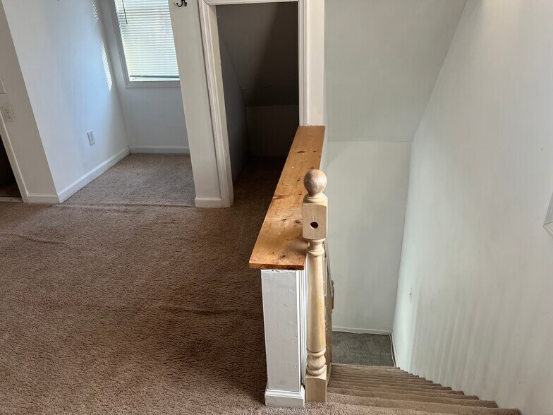 Bedroom - 6 Churchill Ln