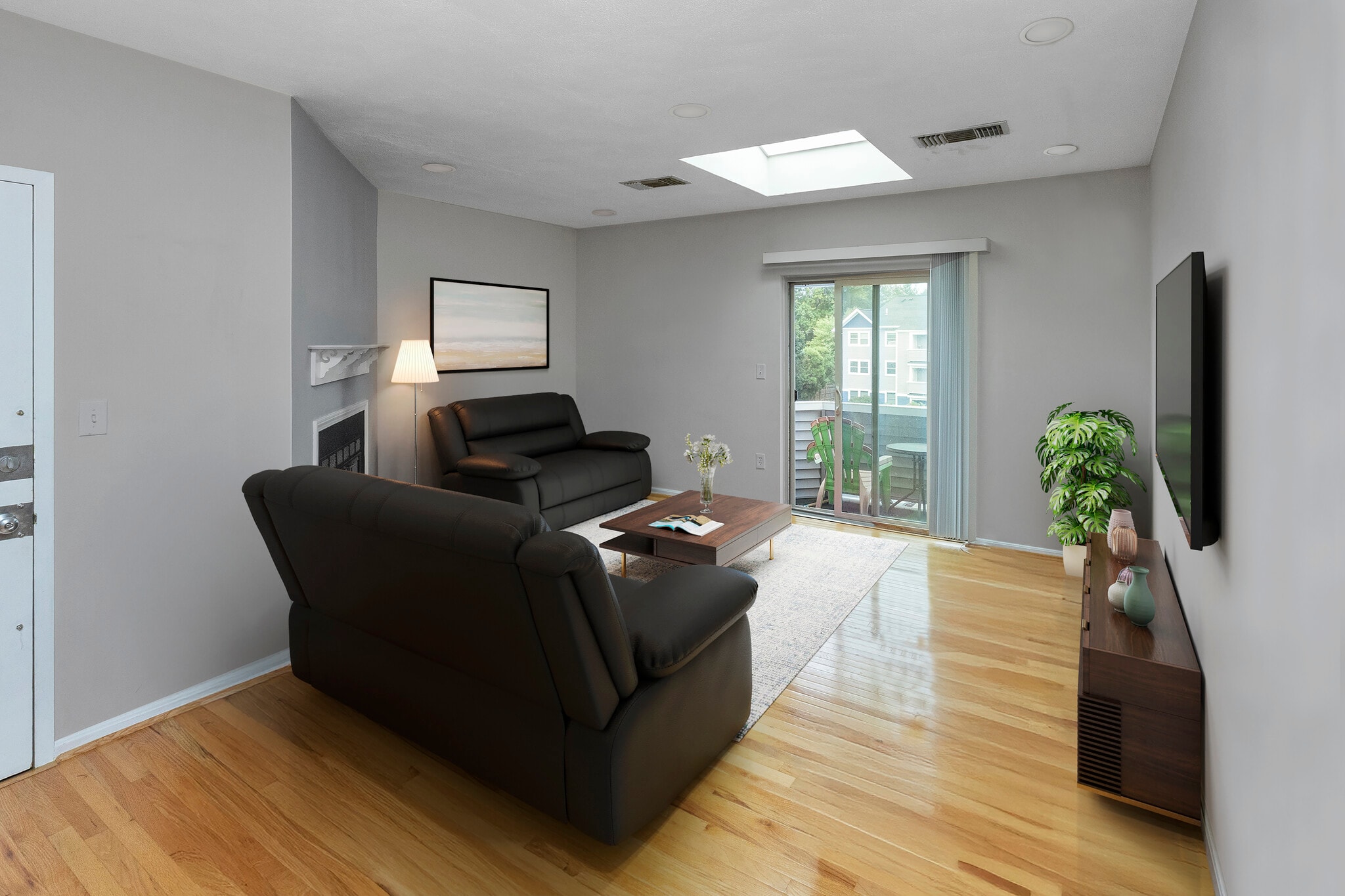 Living room - 1218 Vfw Pky