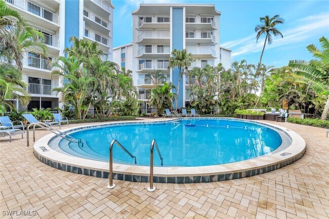 Building Photo - 1300 Gulf Shore Blvd N
