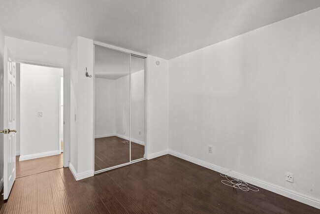 Building Photo - 5010 Balfour Ln