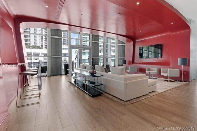 Building Photo - 1100 S Miami Ave