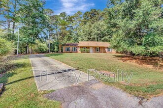 Building Photo - 110 Deer Chase