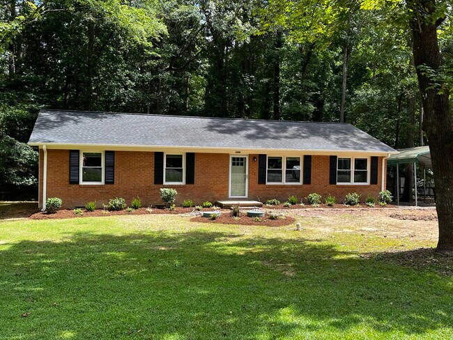 Primary Photo - 5620 Blue Spruce Dr