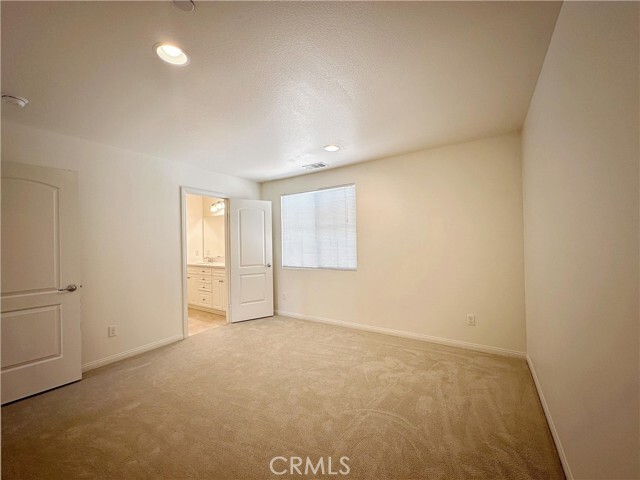 Building Photo - 681 Huron Pl