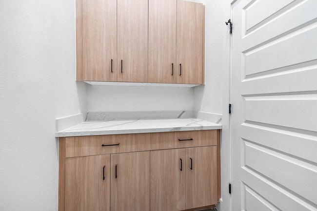 Building Photo - 3619 Bremond St